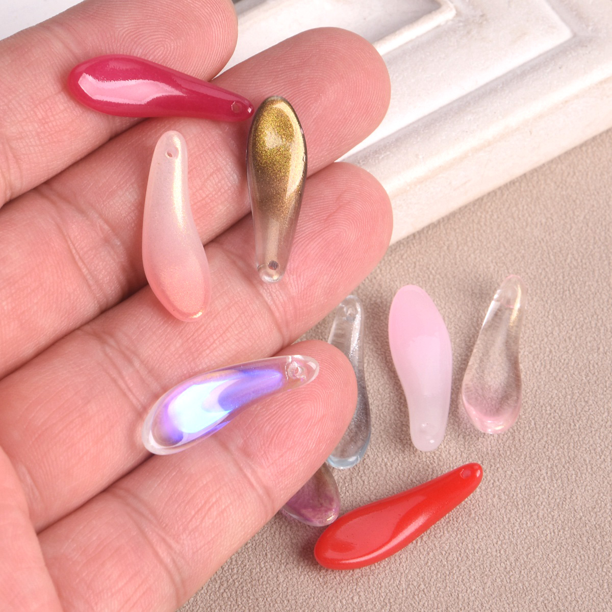 Long Petal Shape 10pcs 27x8mm  - Jewelry Making Drill recensie en prijs